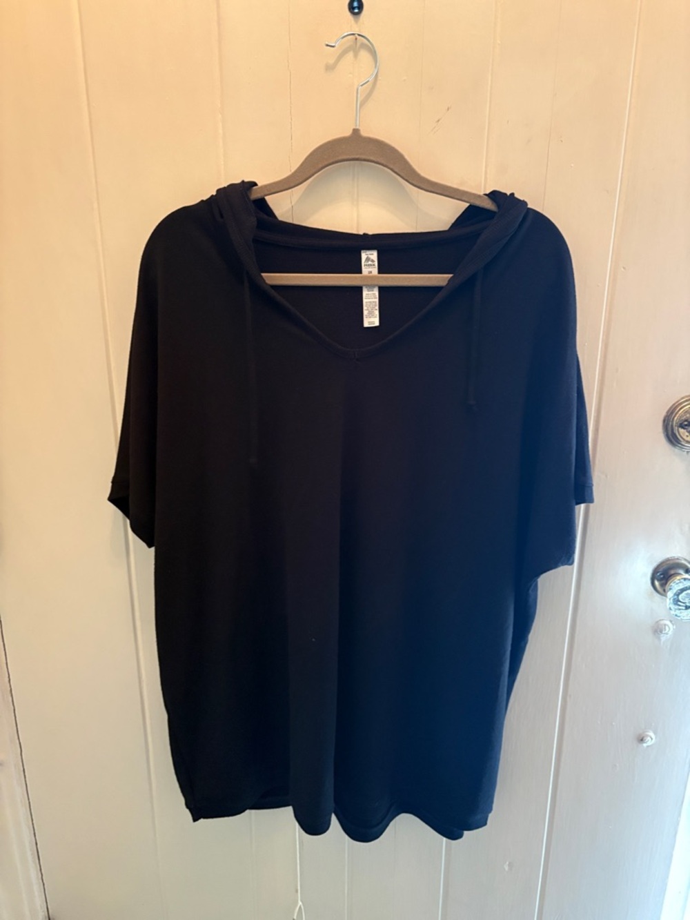 R B x Black Short-Sleeve Hooded Top